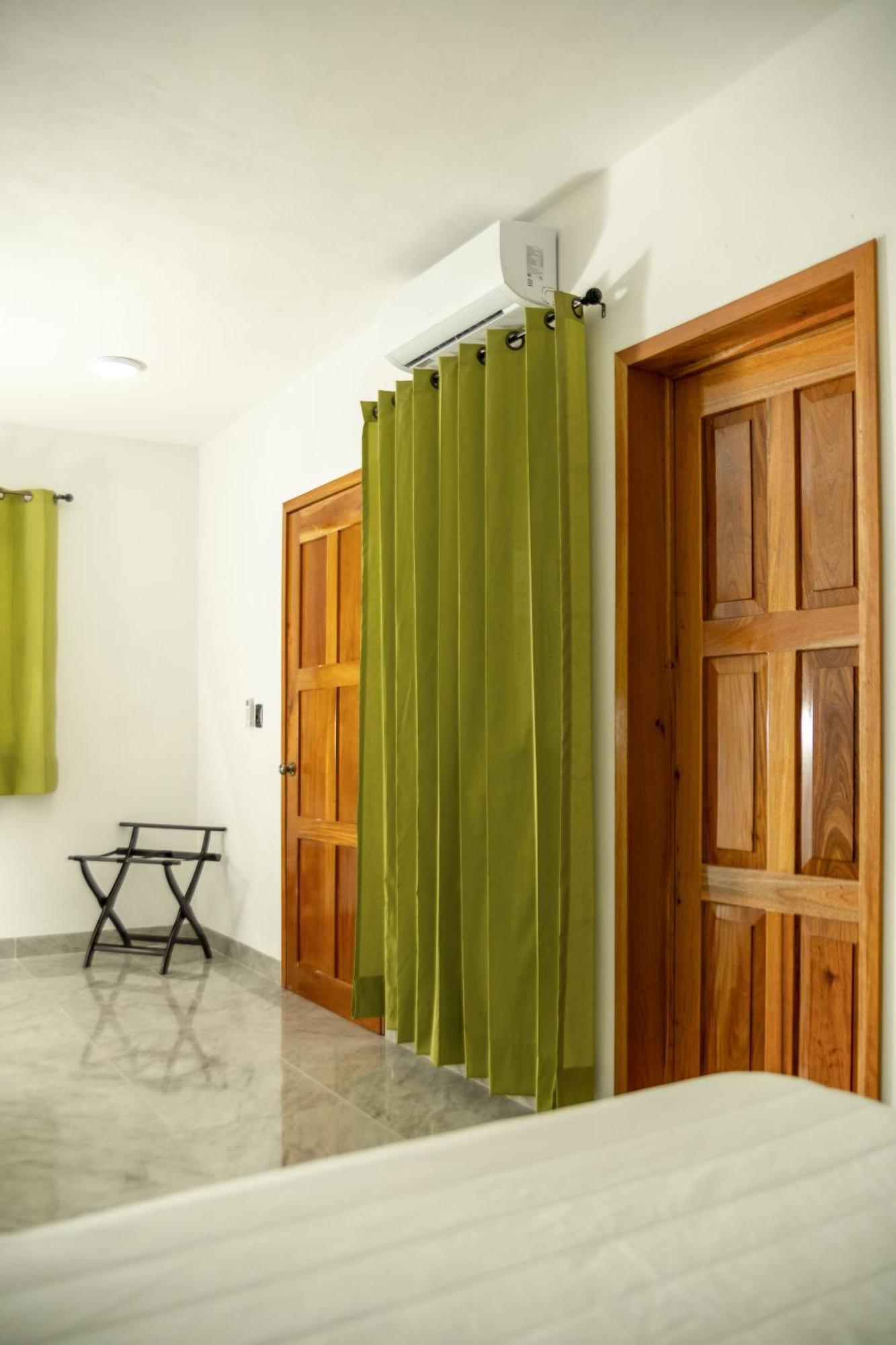 Casa Marco'S Hotel Valladolid  Buitenkant foto