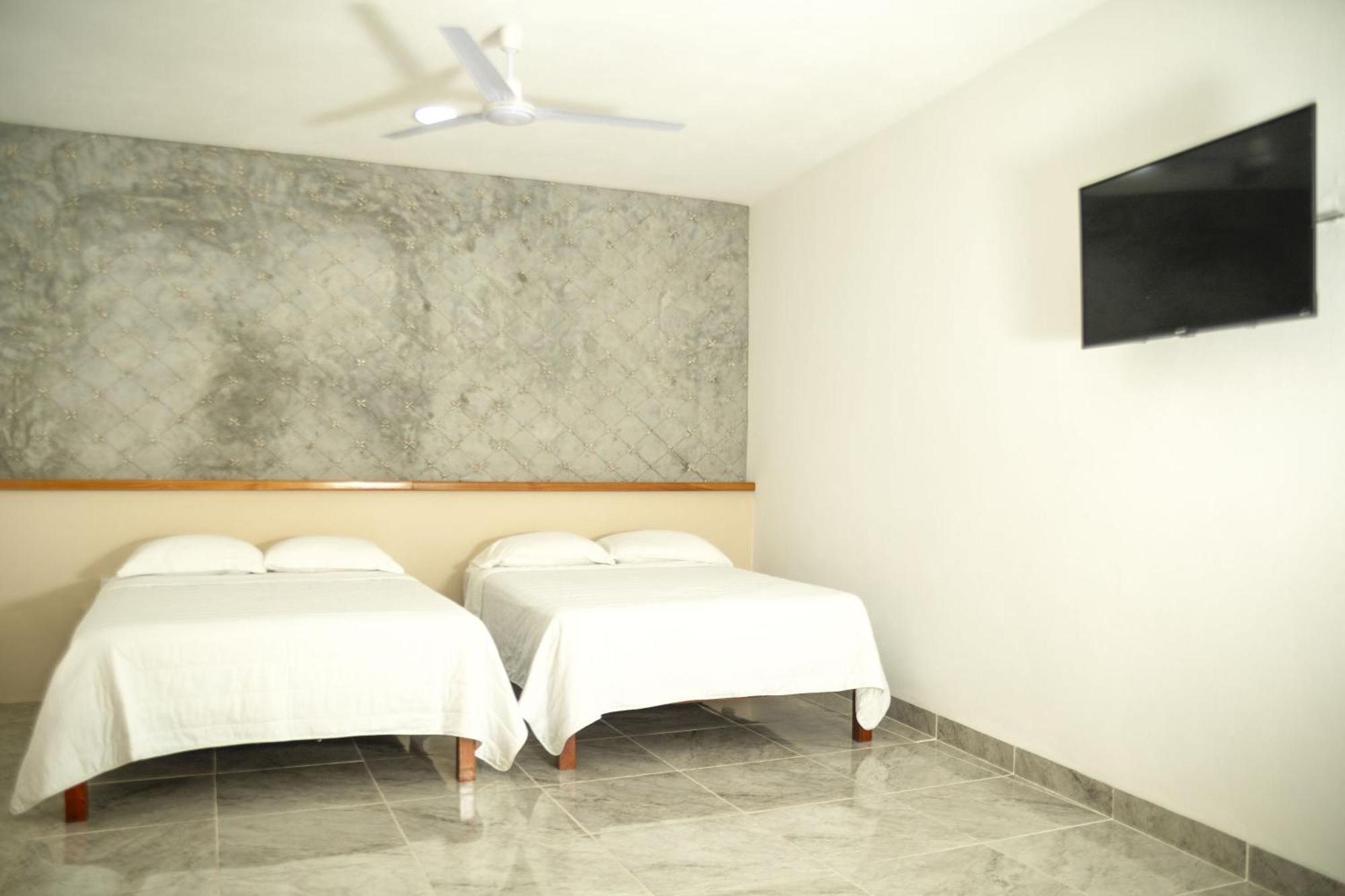 Casa Marco'S Hotel Valladolid  Buitenkant foto